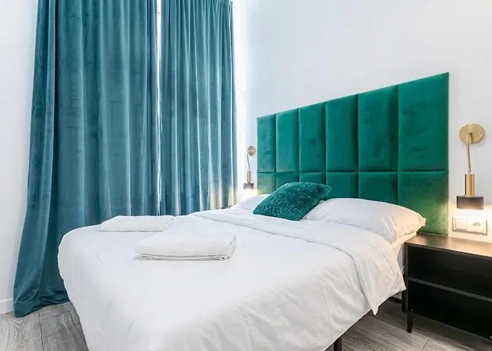 דירה Near Westbahnhof Station Simple 2br & 1lr וינה